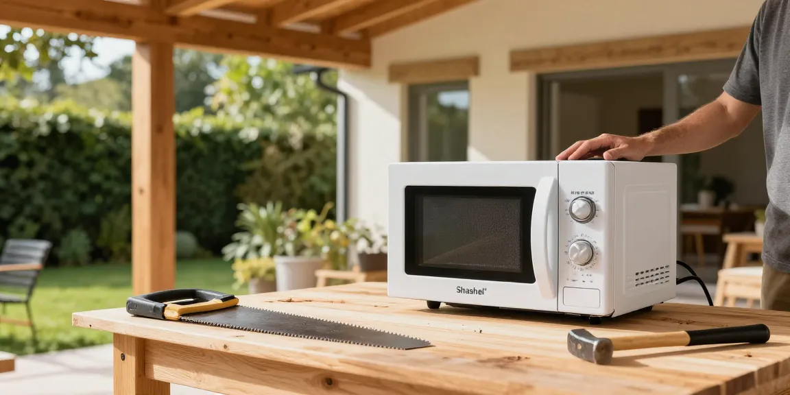 Traitement du bois avec Shashel® dans une maison en rénovation, outils visibles et lumière naturelle.